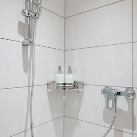 Daire Near Main Train Station & Old Hall